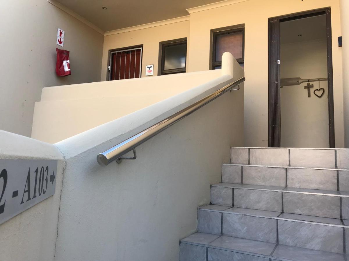 Whale Cove A103 Apartment De Kelders Bagian luar foto