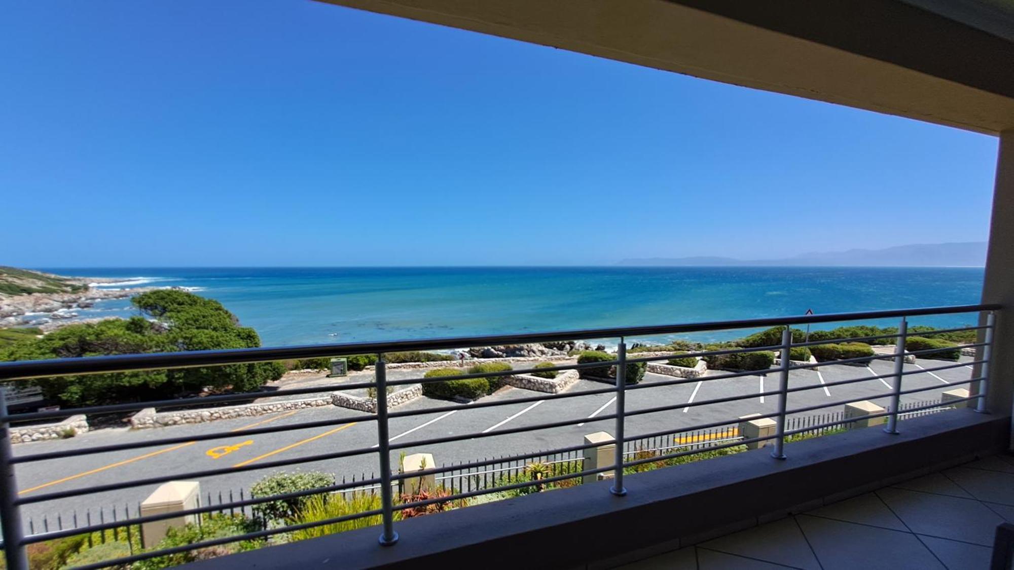 Whale Cove A103 Apartment De Kelders Ruang foto